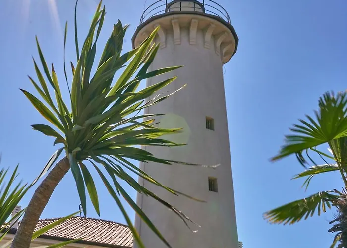 Charming Coastal In Апартаменты