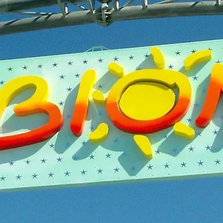 Charming Coastal In *